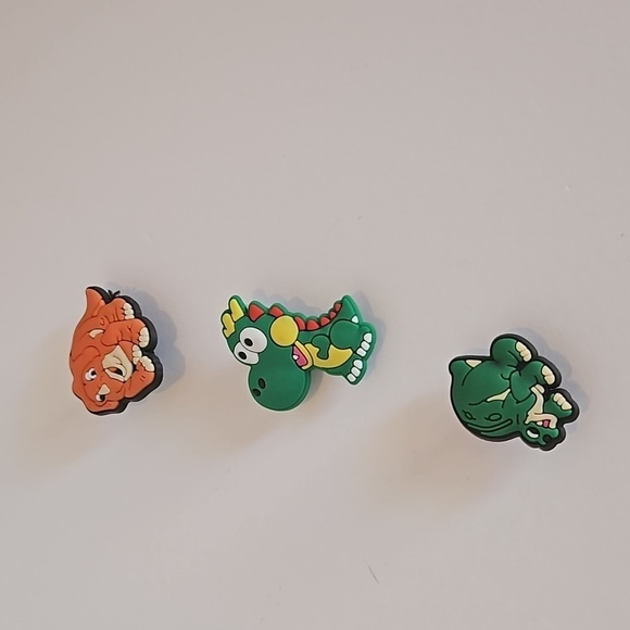 Dinosaur shoes charms bundle of 3 green and orange Jibbitz slide charms kids toy - Picture 3 of 4